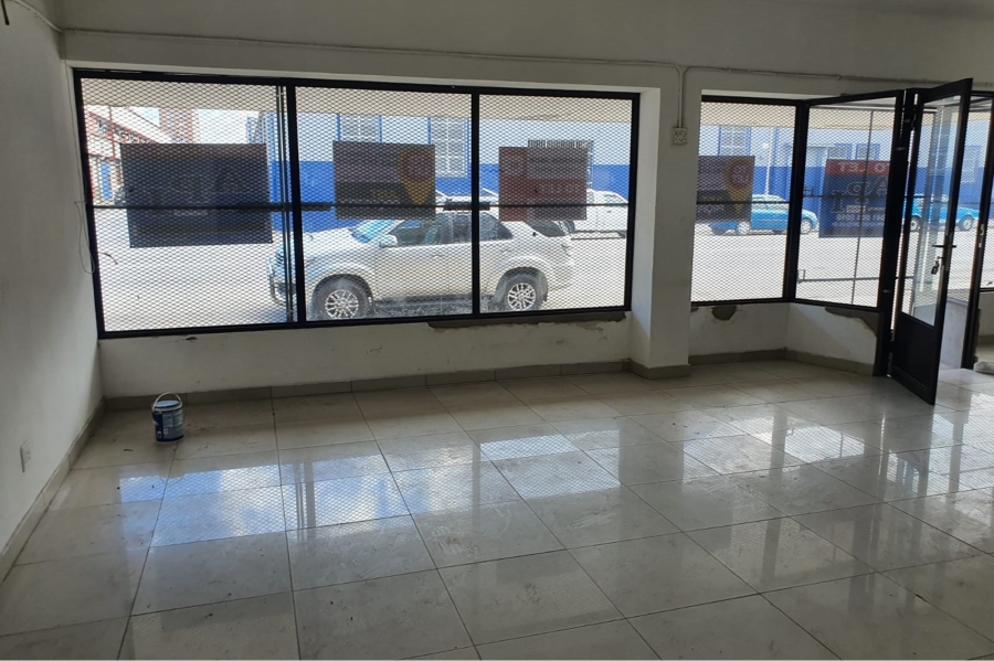 To Let commercial Property for Rent in North End Eastern Cape